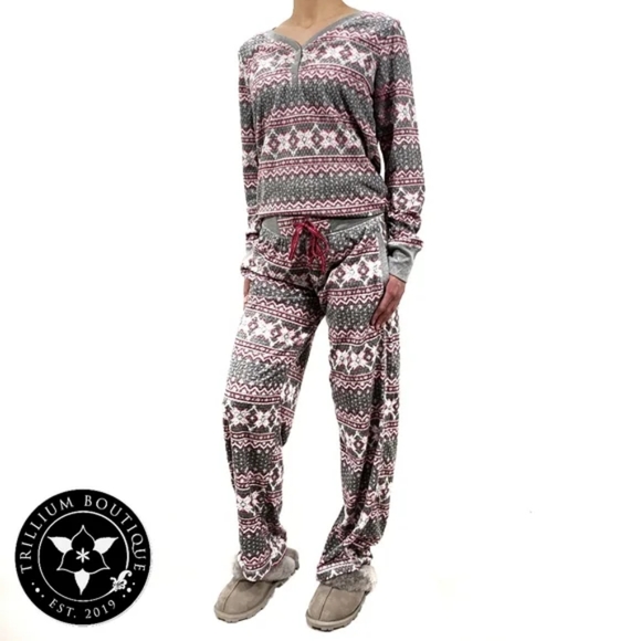 Nautica 2-Piece Pajama Set, Pink & Gray Fairisle Snowflake Winter Christmas NWT - Picture 2 of 6